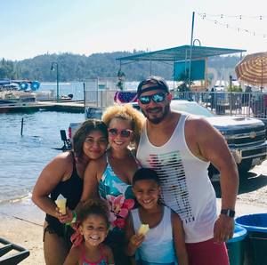 Meet your Posher, Demetri